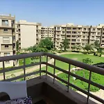 Amazing 2-Bed Apartment In Cairo Madinty